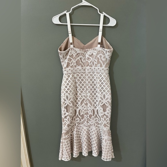 Two sisters The Label Floral Lace Ella Cocktail Party Dress Size 6 - Picture 10 of 11